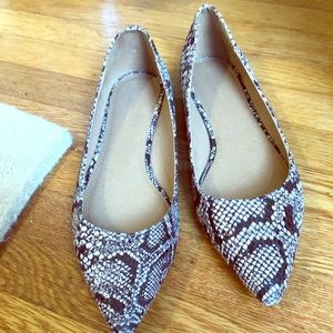 Snakeskin flats